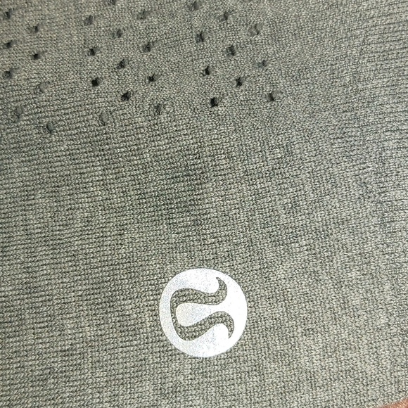 Lululemon Breeze By Long Sleeve *Squad Slate / White size 2 - Picture 9 of 9